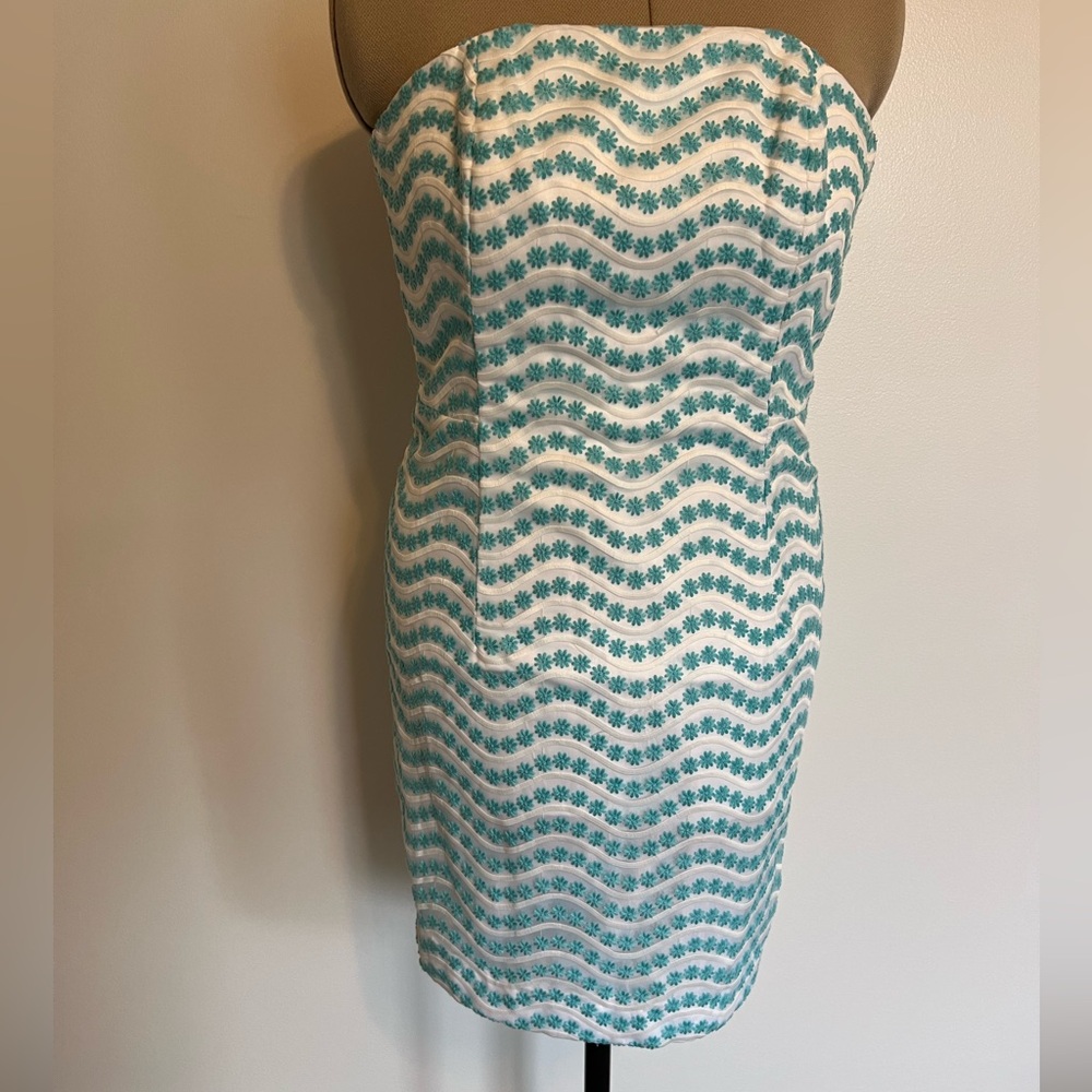 Lilly Pulitzer Embroidered Flower Strapless Dress